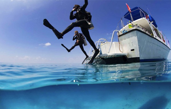 Excursie zilnică cu barca, cu două scufundări, din Hurghada