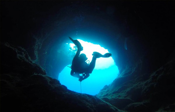 Scufundări la Blue Hole, Dahab (scafandri brevetați)